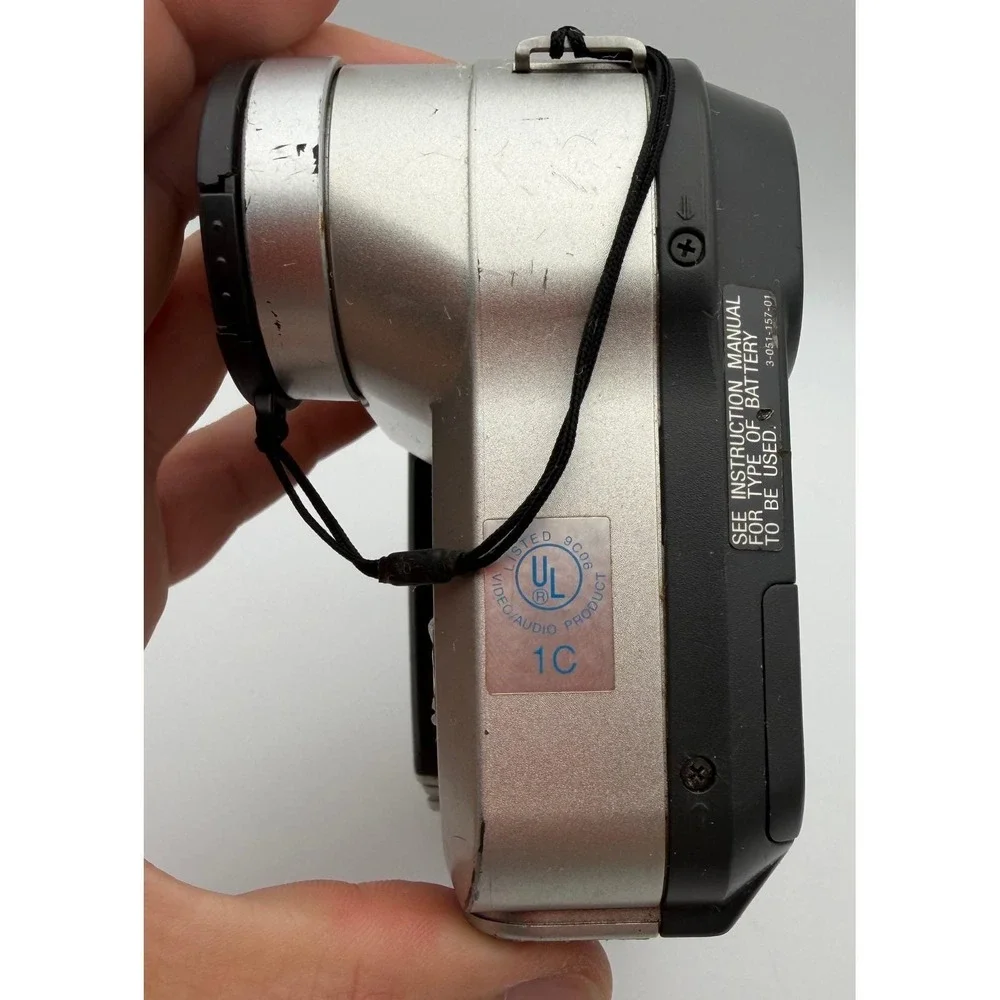 Sony FD Mavica MVC-FD75 Digital Still Camera 10x Zoom Floppy Disk NP-F330